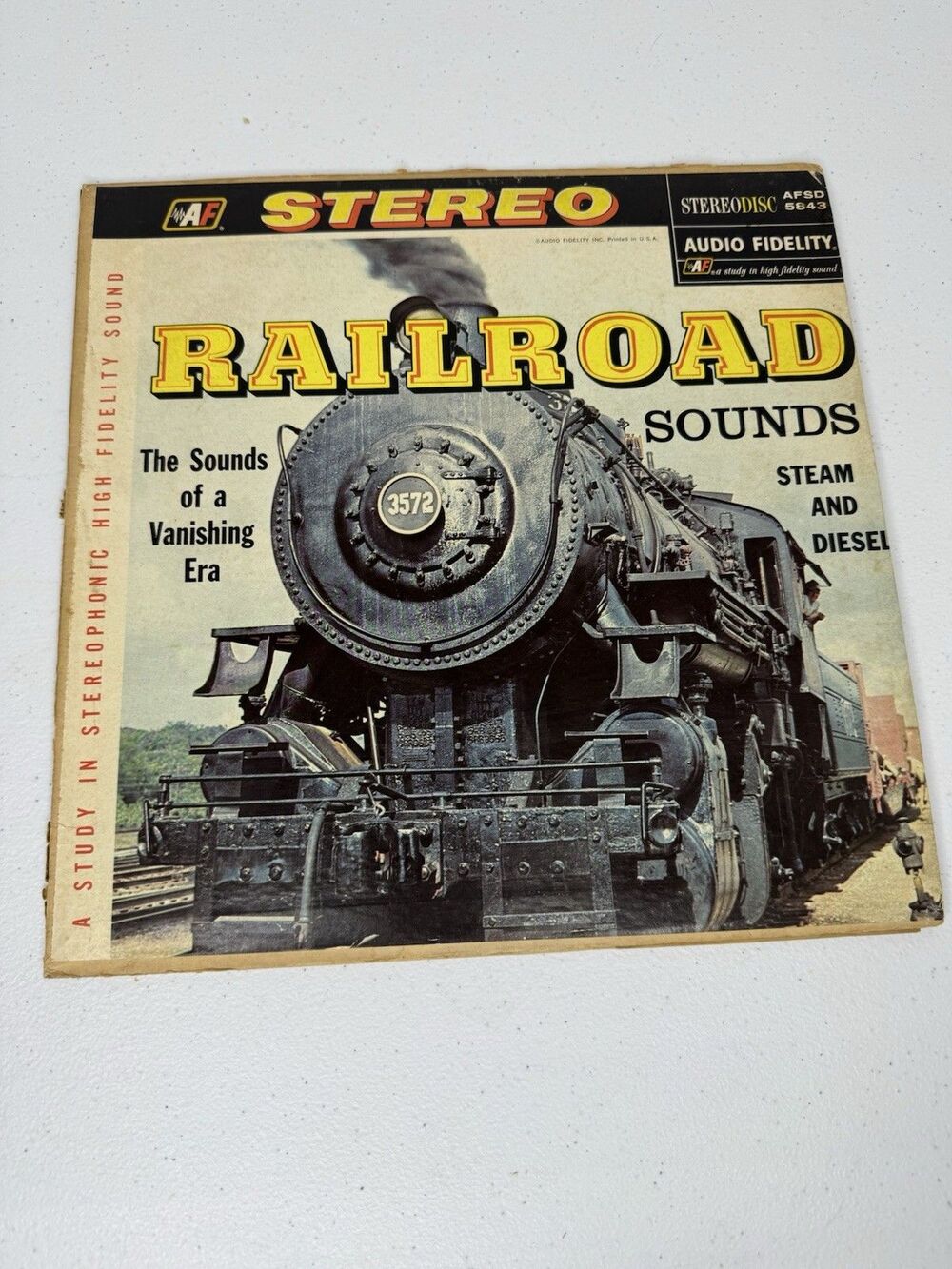 Vinyl 33 1/3 rpm 12" LP RAILROAD STEAM & DIESEL SOUNDS 'A VANISHING ERA' ~ T63b